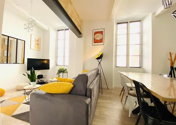 Appartement Feel@home Nemausus   Le 4